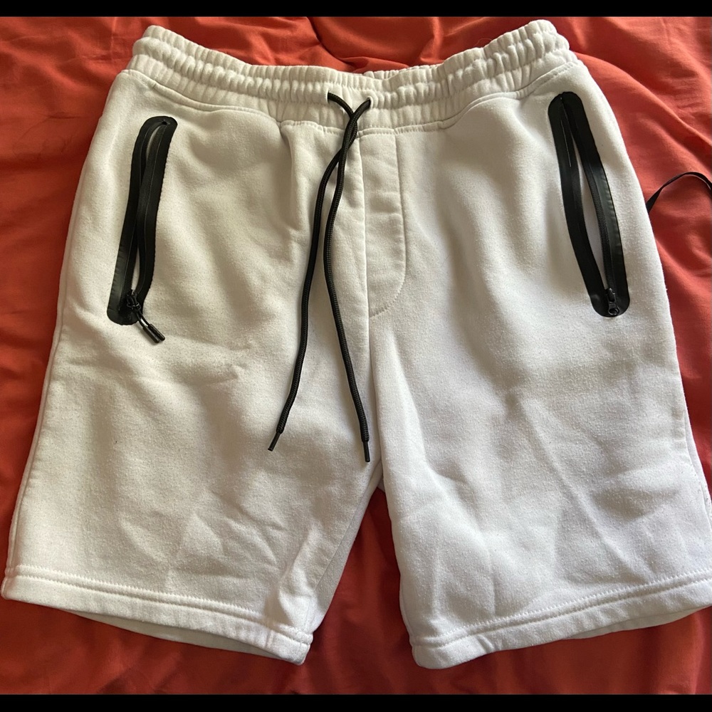 zipper pocket shorts